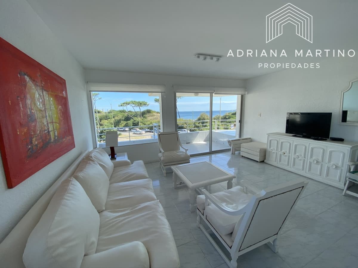 Cómodo apartamento en primera línea al mar