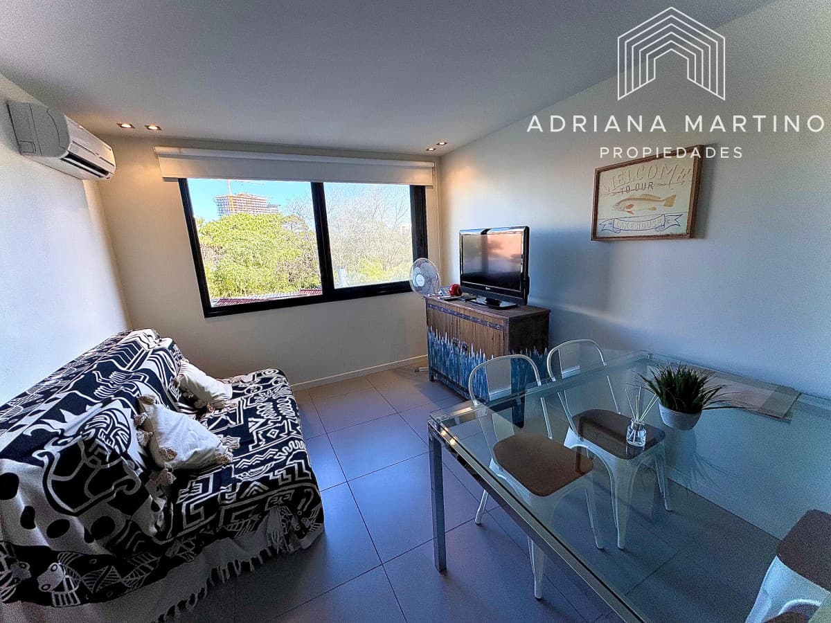 Apartamento en venta a paso de playa brava