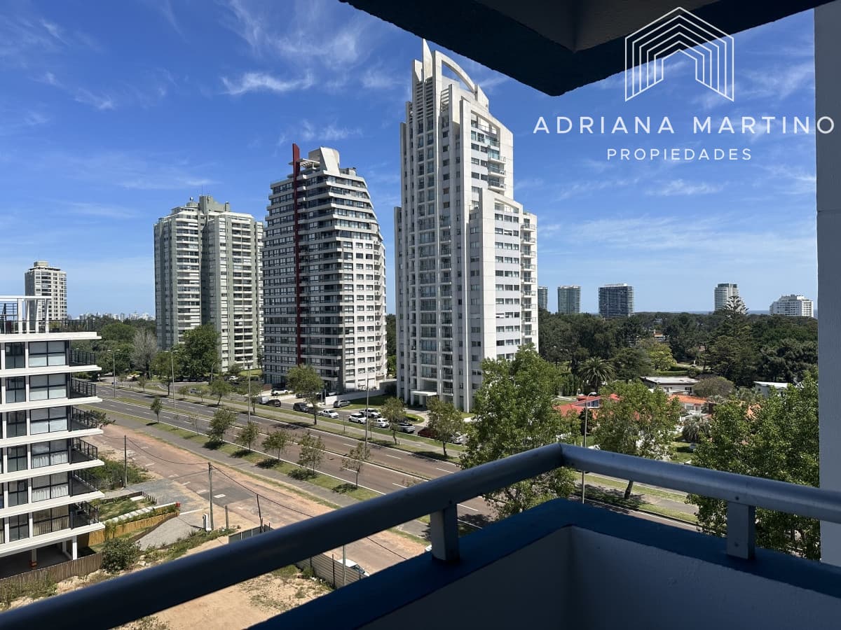 Muy lindo y comodo apartamento ubicado en Roosevelt-Punta del Este.