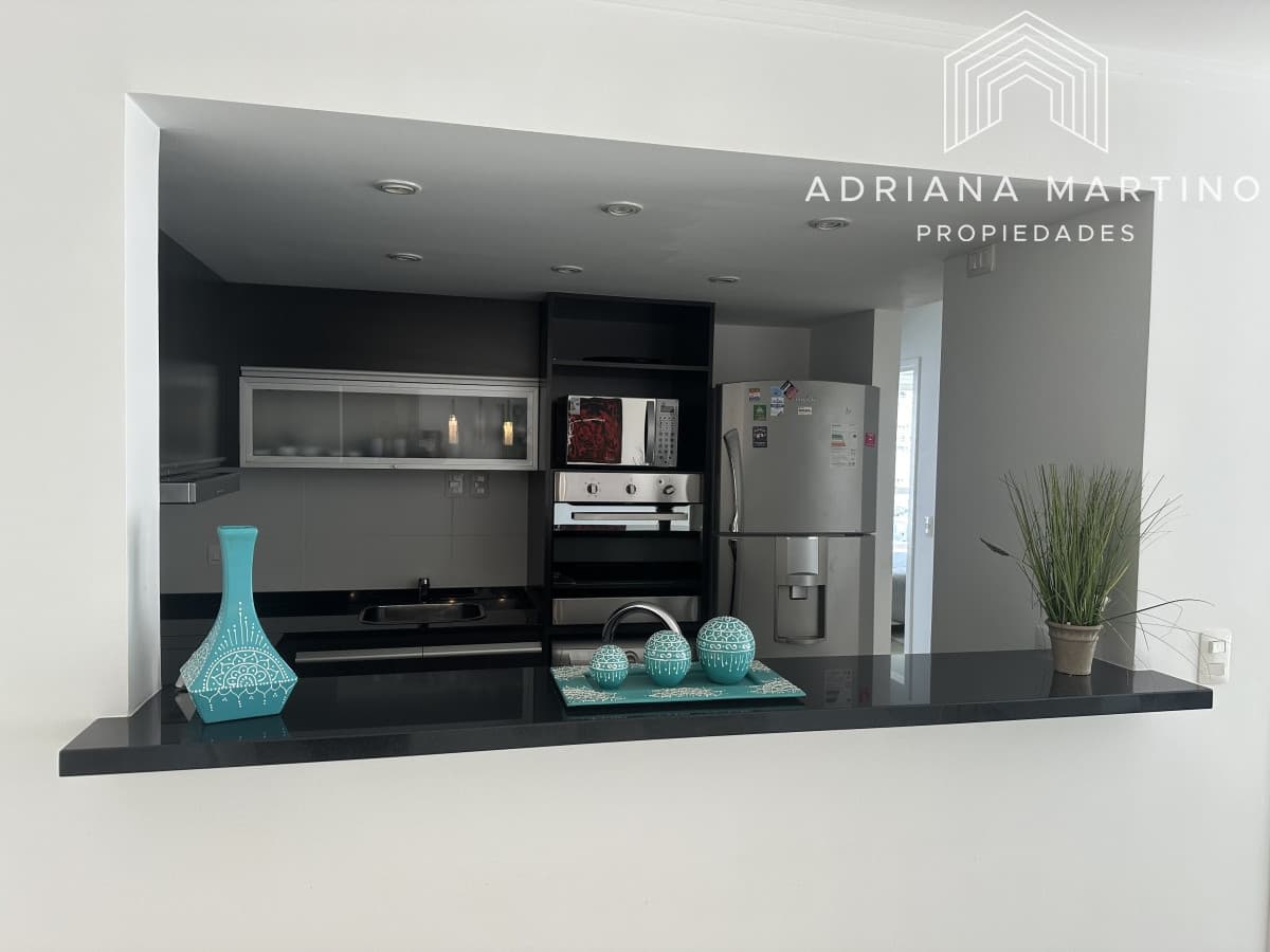 Hermoso apartamento en playa brava