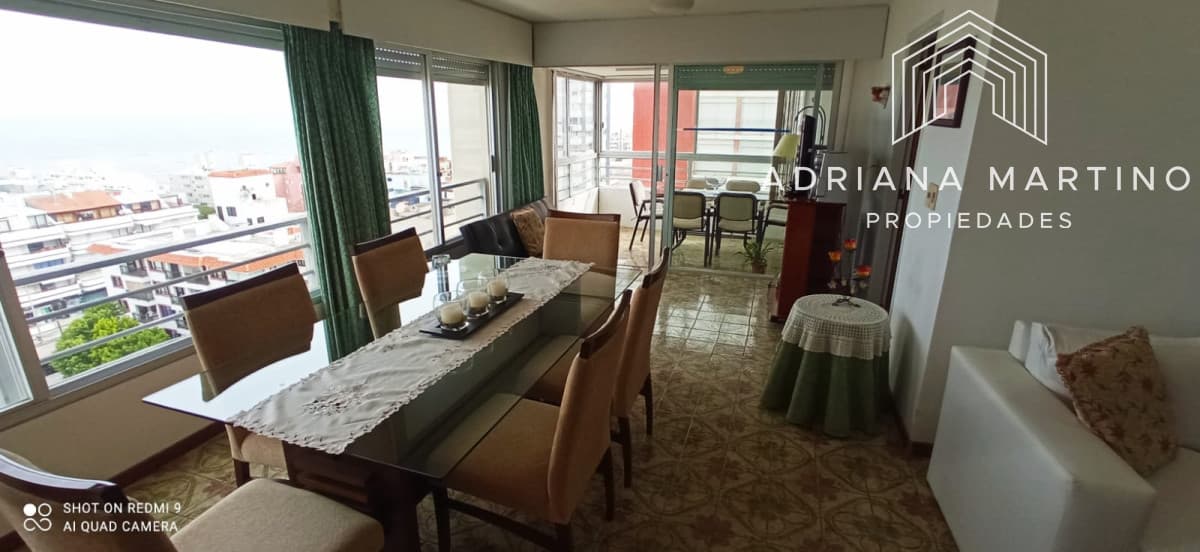 Muy lindo apartamento ubicado en península Punta del Este, la mejor vista al puerto y a la playa Brava!