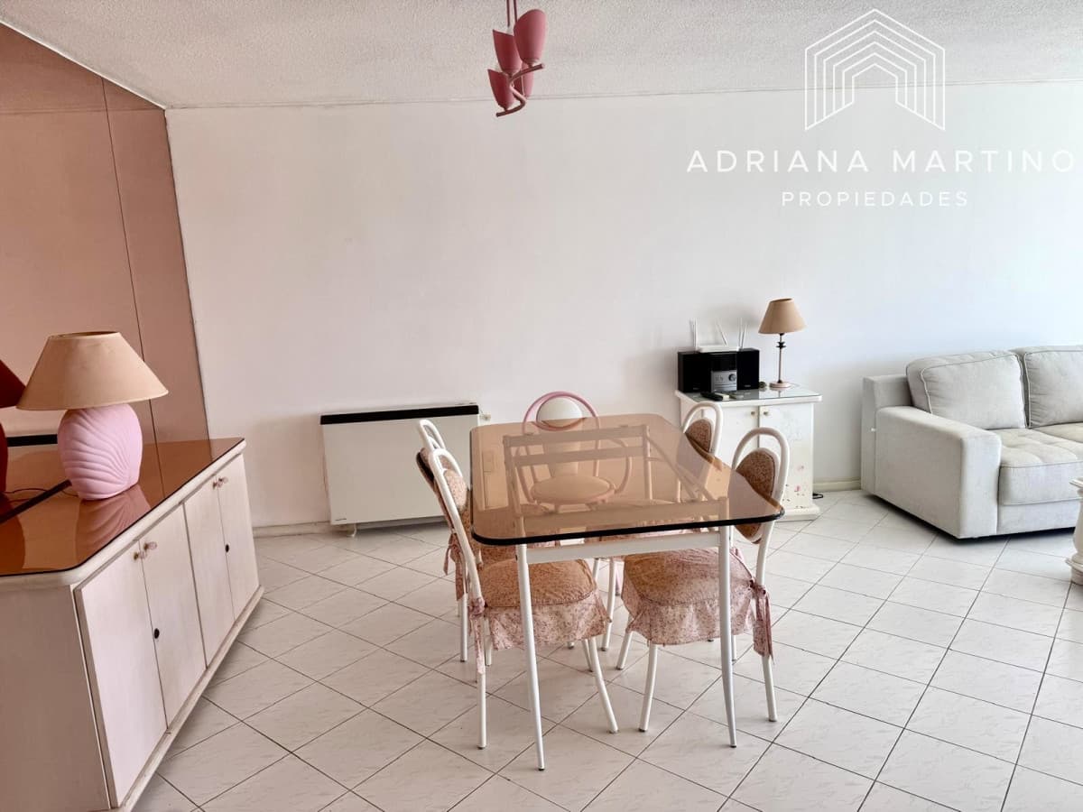 Apartamento en Venta – Punta del Este, Av. Roosevelt