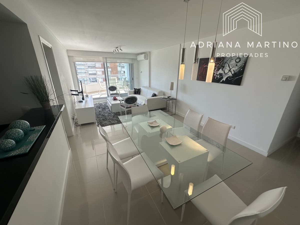 Hermoso apartamento en playa brava