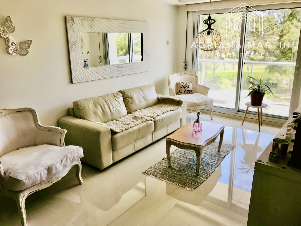 Excelente apartamento de 3 dormitorios en Roosevelt