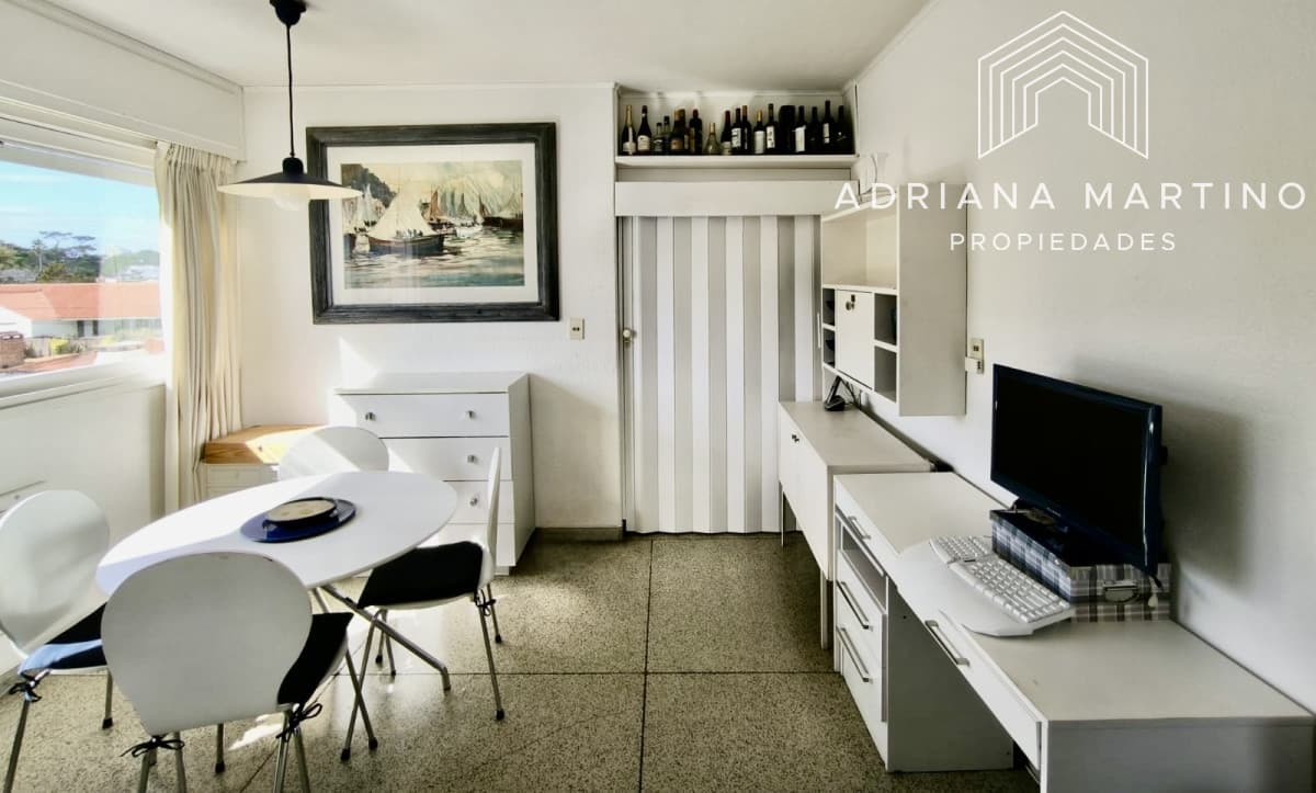 Excelente apartamento en primera línea de playa mansa