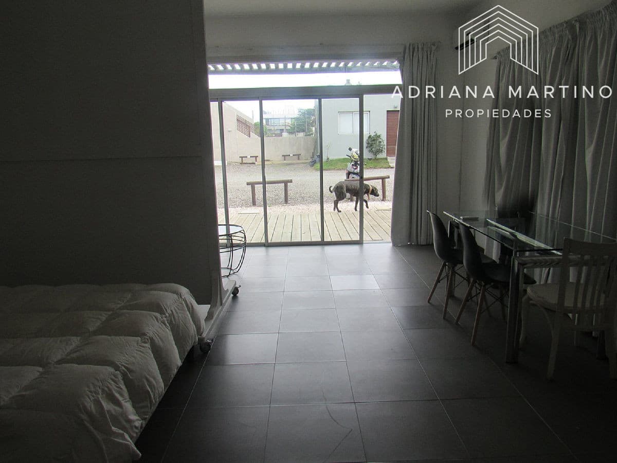 Apartamento ubicado en manantiales tipo monoambiente.