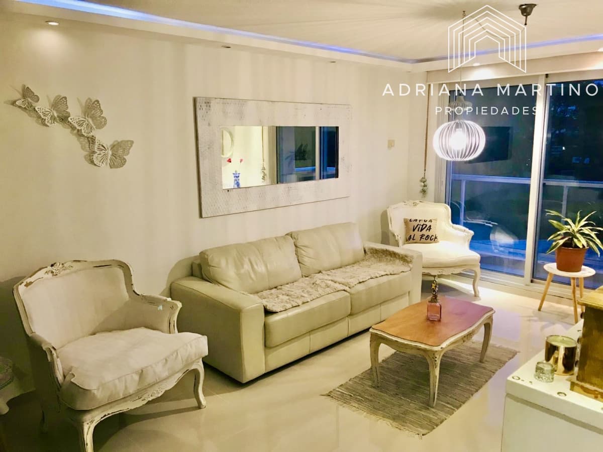 Excelente apartamento de 3 dormitorios en Roosevelt