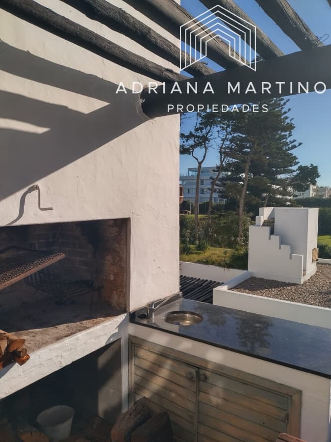 Excelente apartamento en playa brava