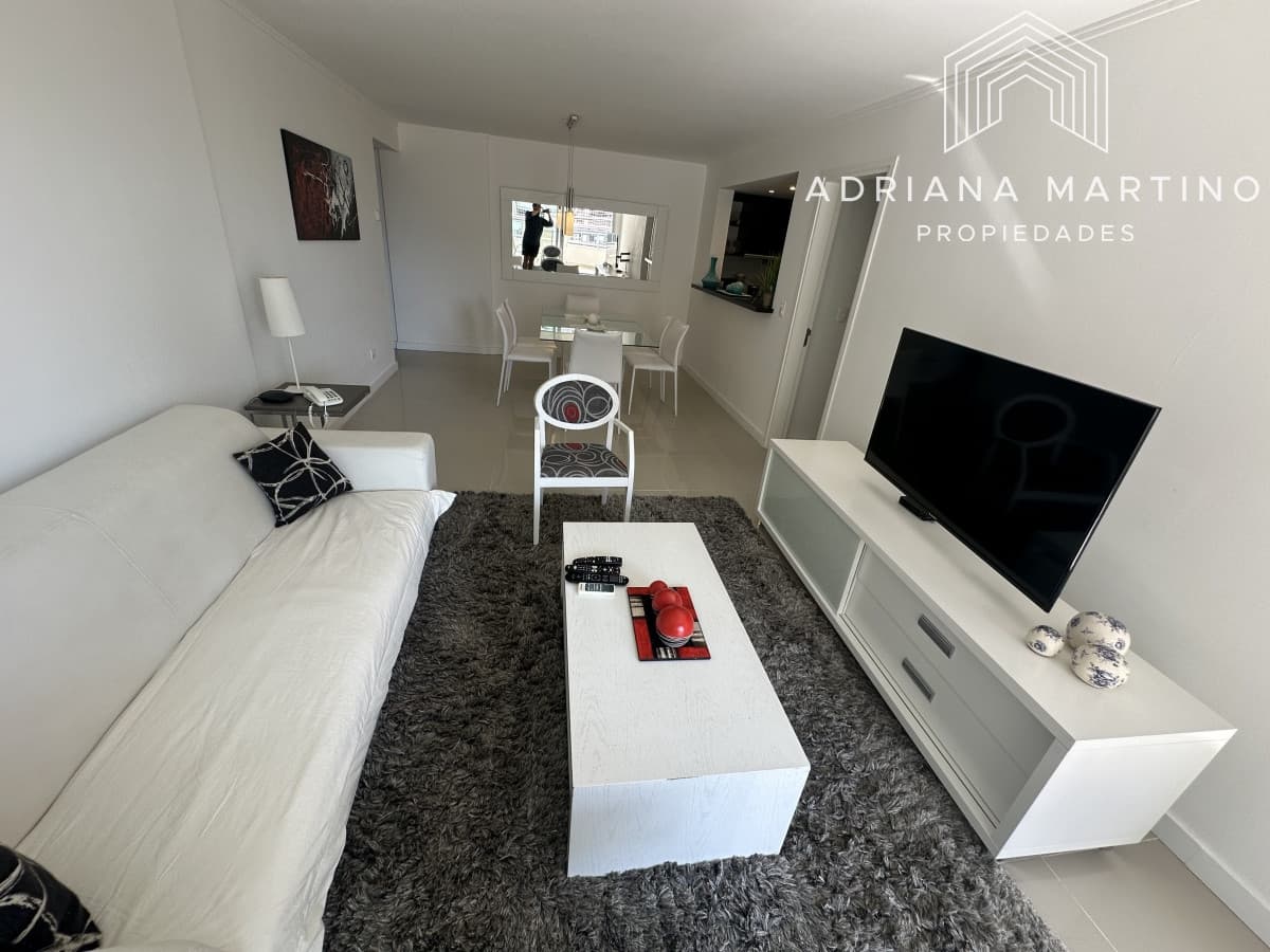 Hermoso apartamento en playa brava