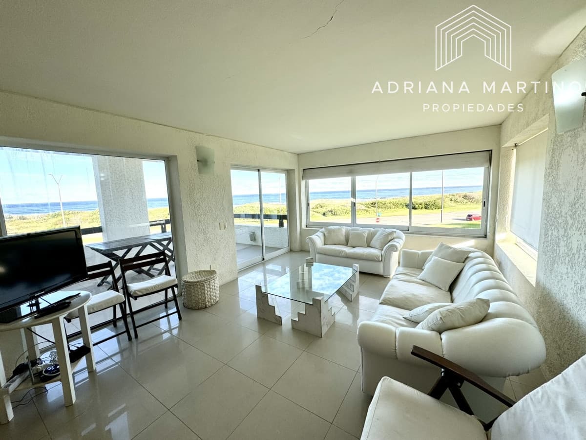 Excelente Apartamento frente al Mar en playa Brava