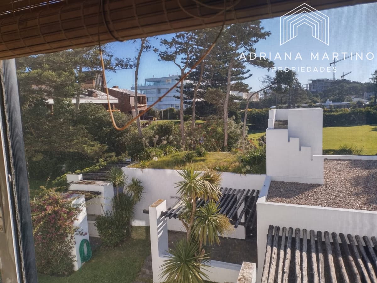 Excelente apartamento en playa brava