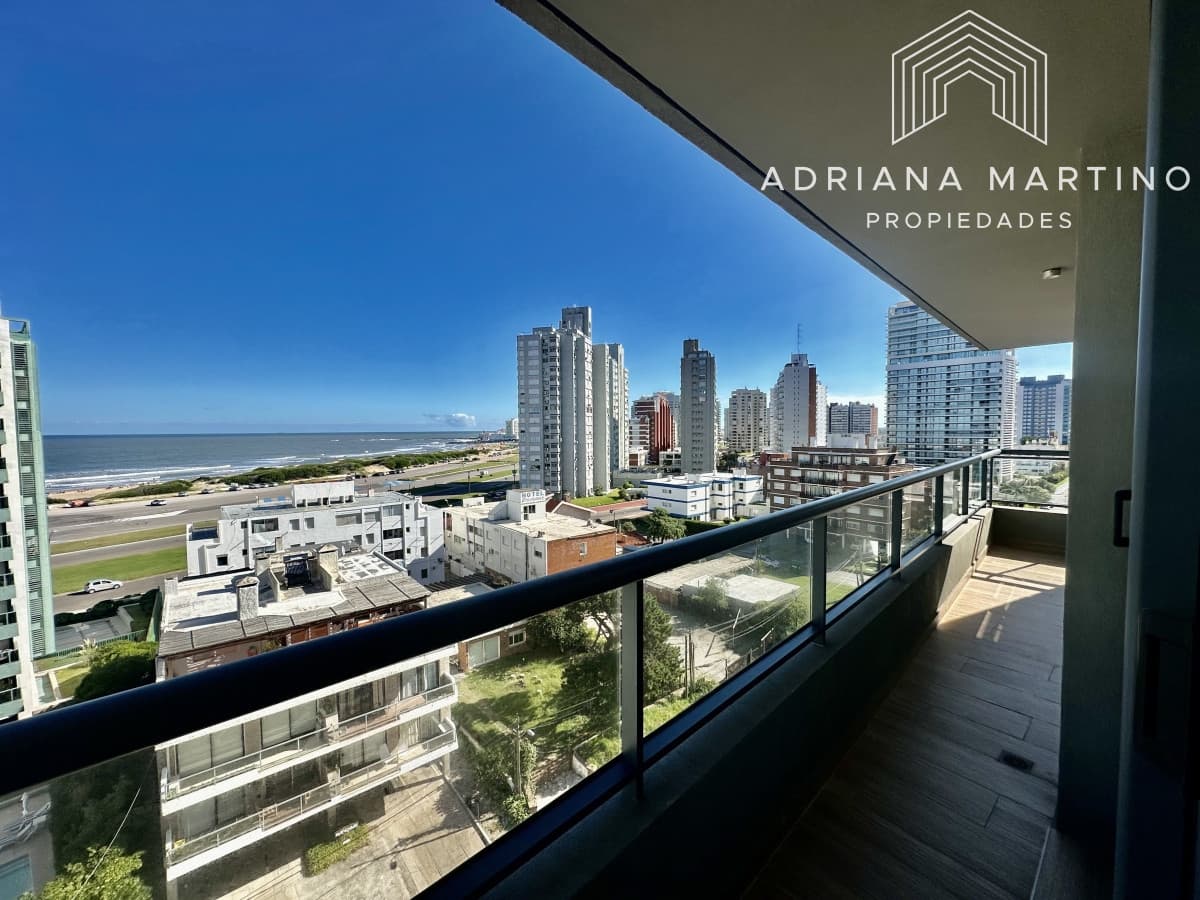 Excelente apartamento a estrenar en playa brava