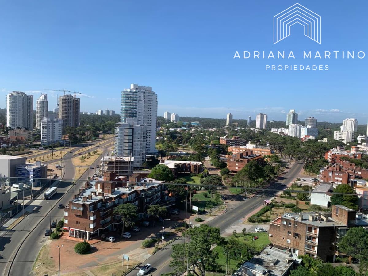 Excelente planta con increíbles vistas
