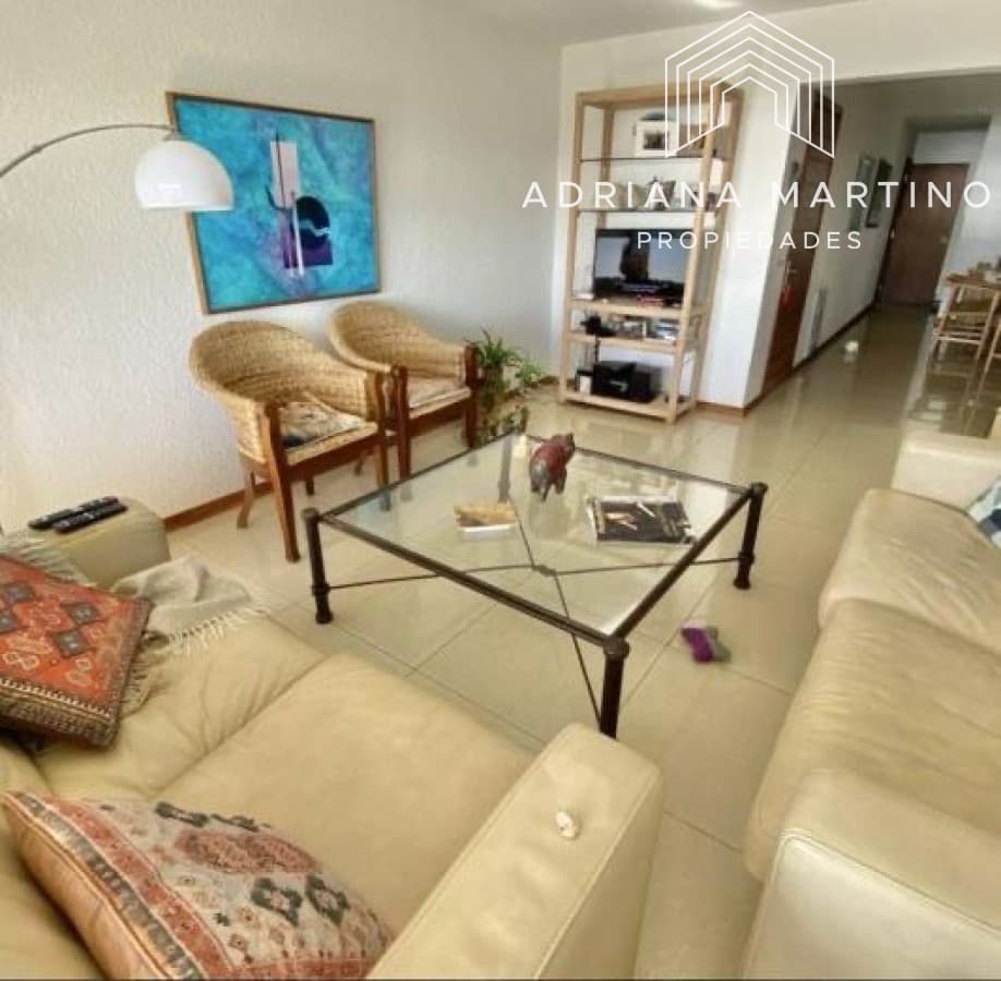 Excelente apartamento en playa mansa