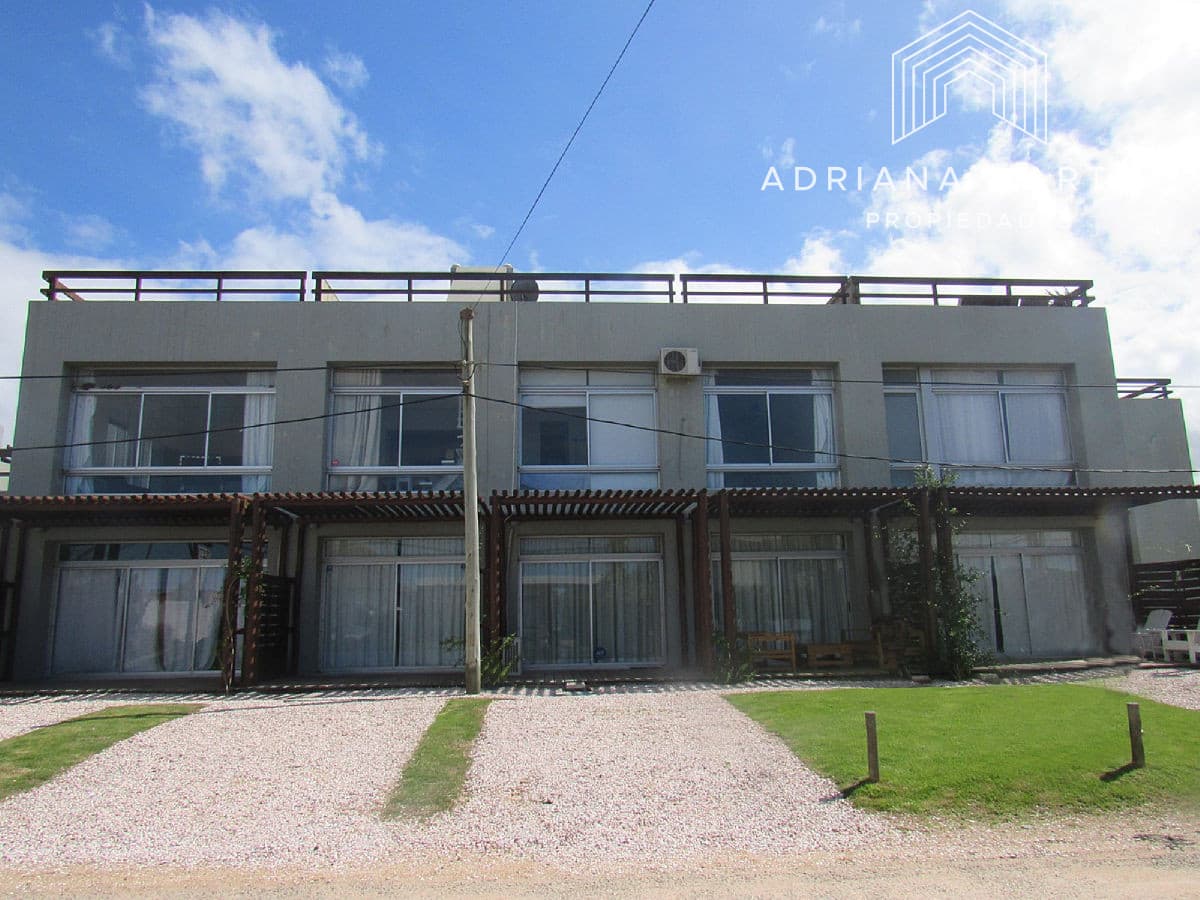 Muy lindo apartamento ubicado en Manantiales.