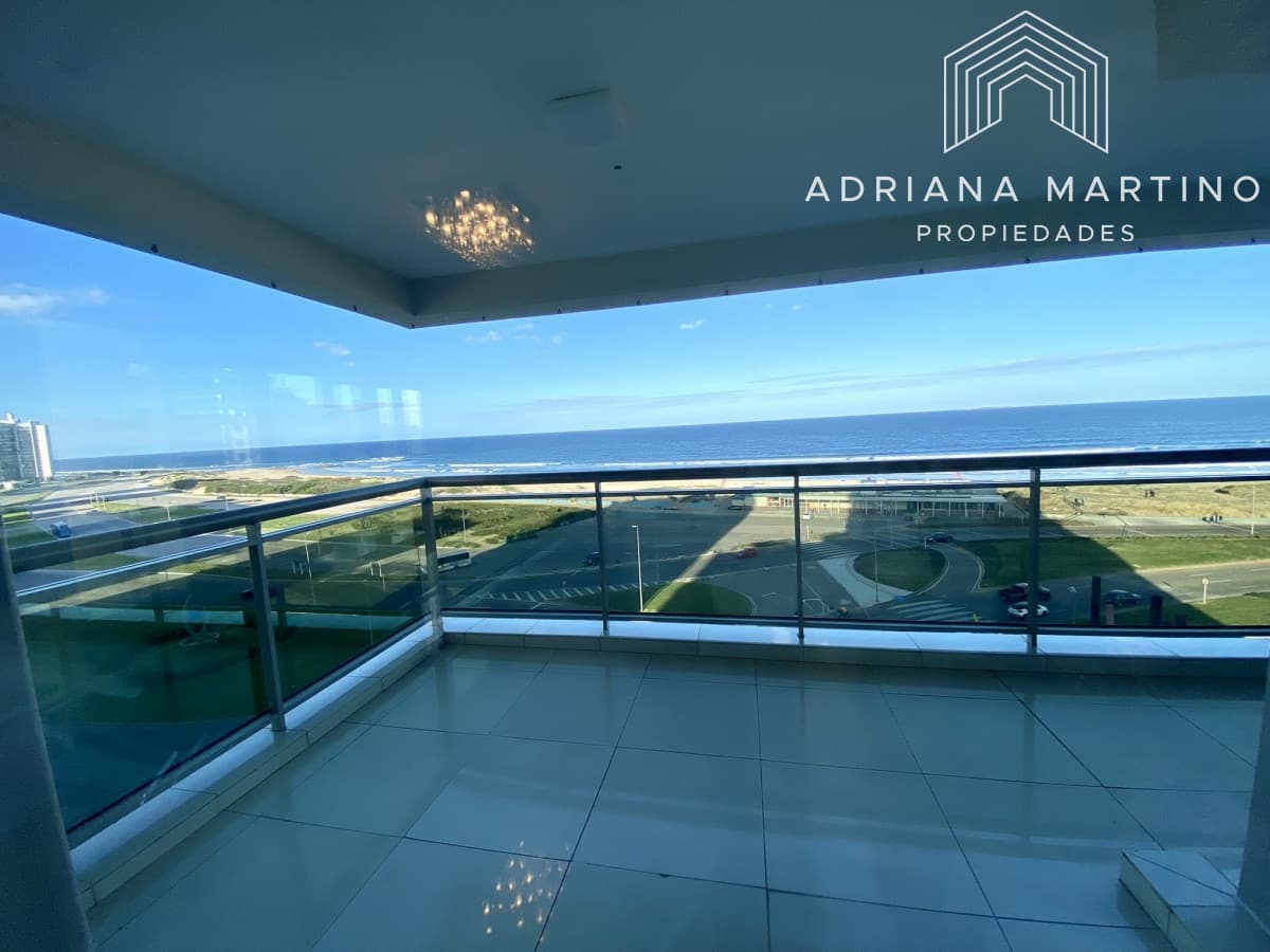 Apartamento de lujo en una excelente ubicacion de Punta del Este