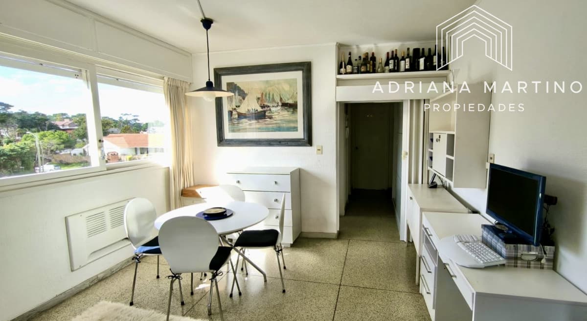 Excelente apartamento en primera línea de playa mansa