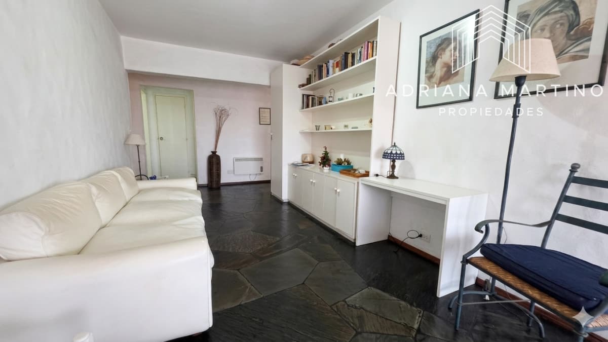 Apartamento en excelente ubicación a pasos de Playa Brava