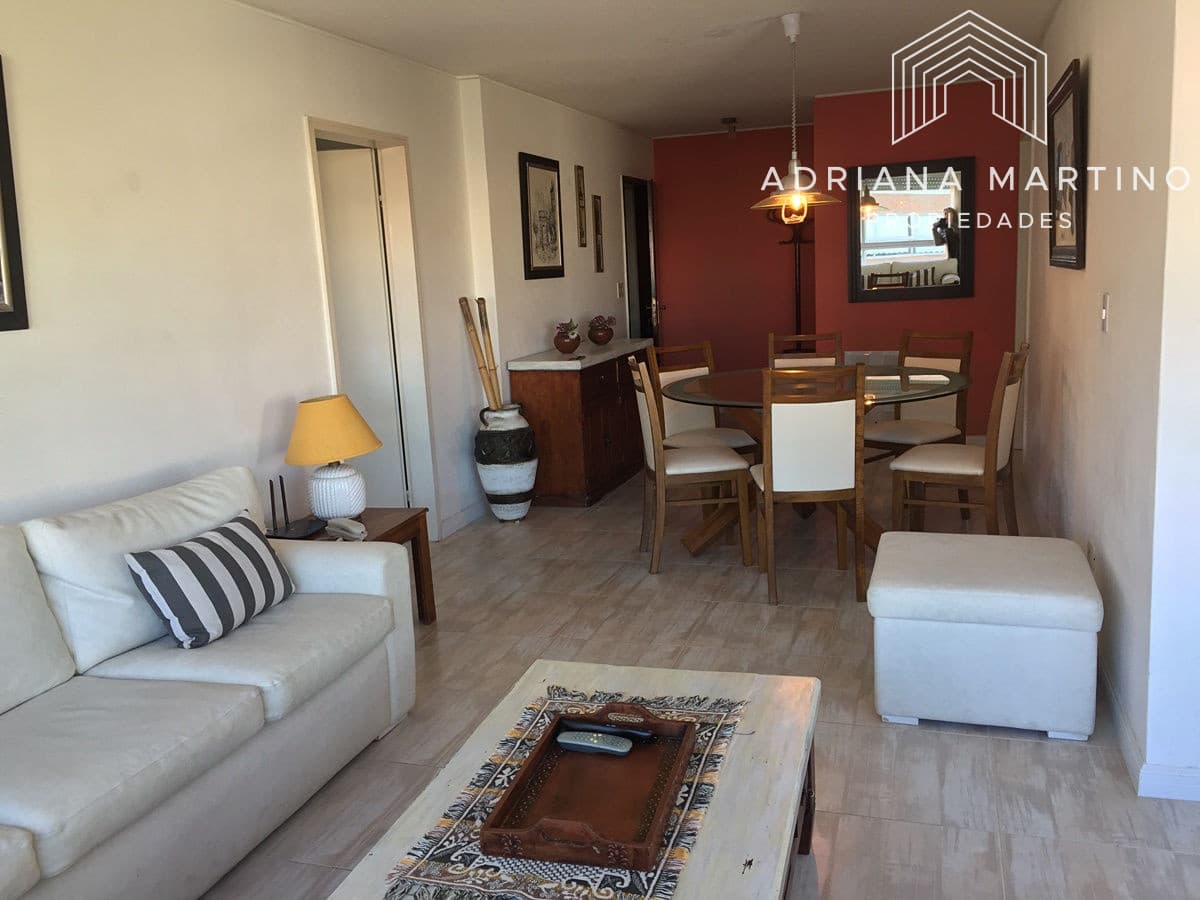Muy lindo apartamento ubicado en península Punta del Este