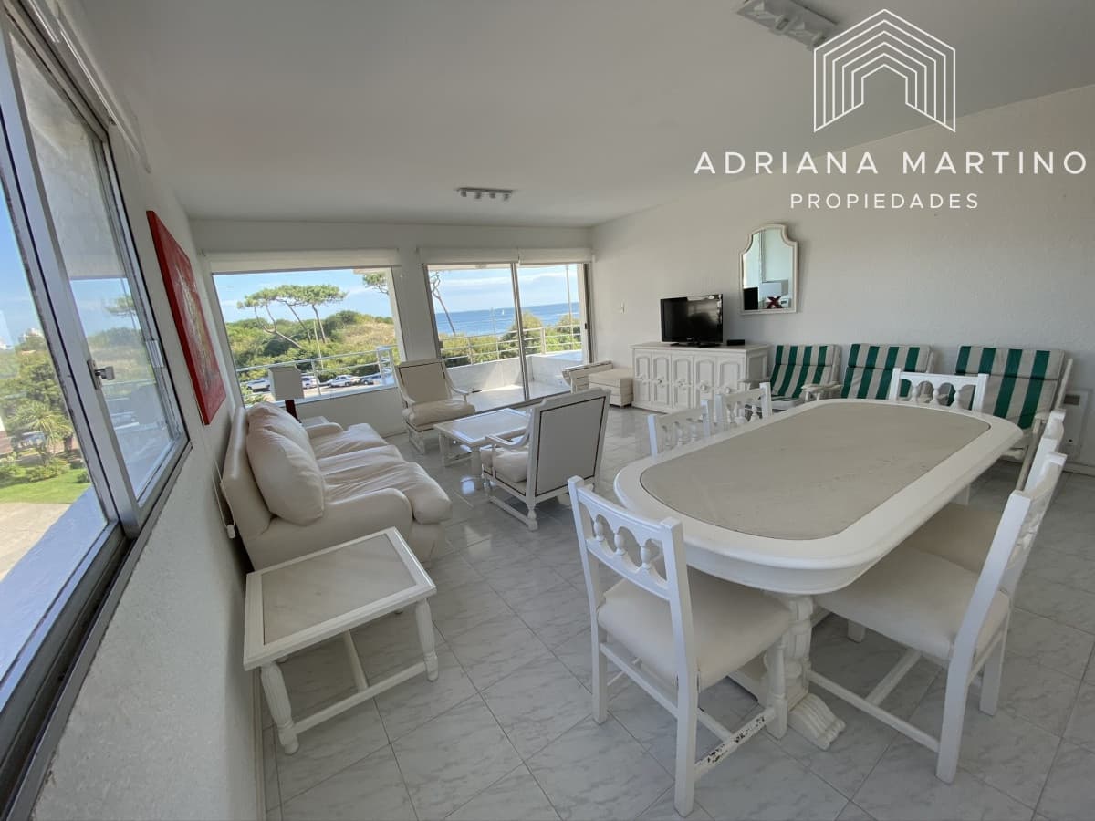Cómodo apartamento en primera línea al mar