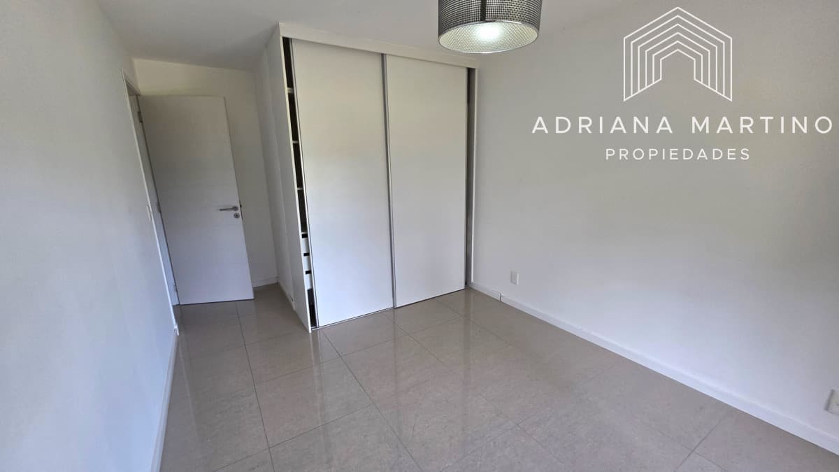 Excelente apartamento para vivir todo el año.