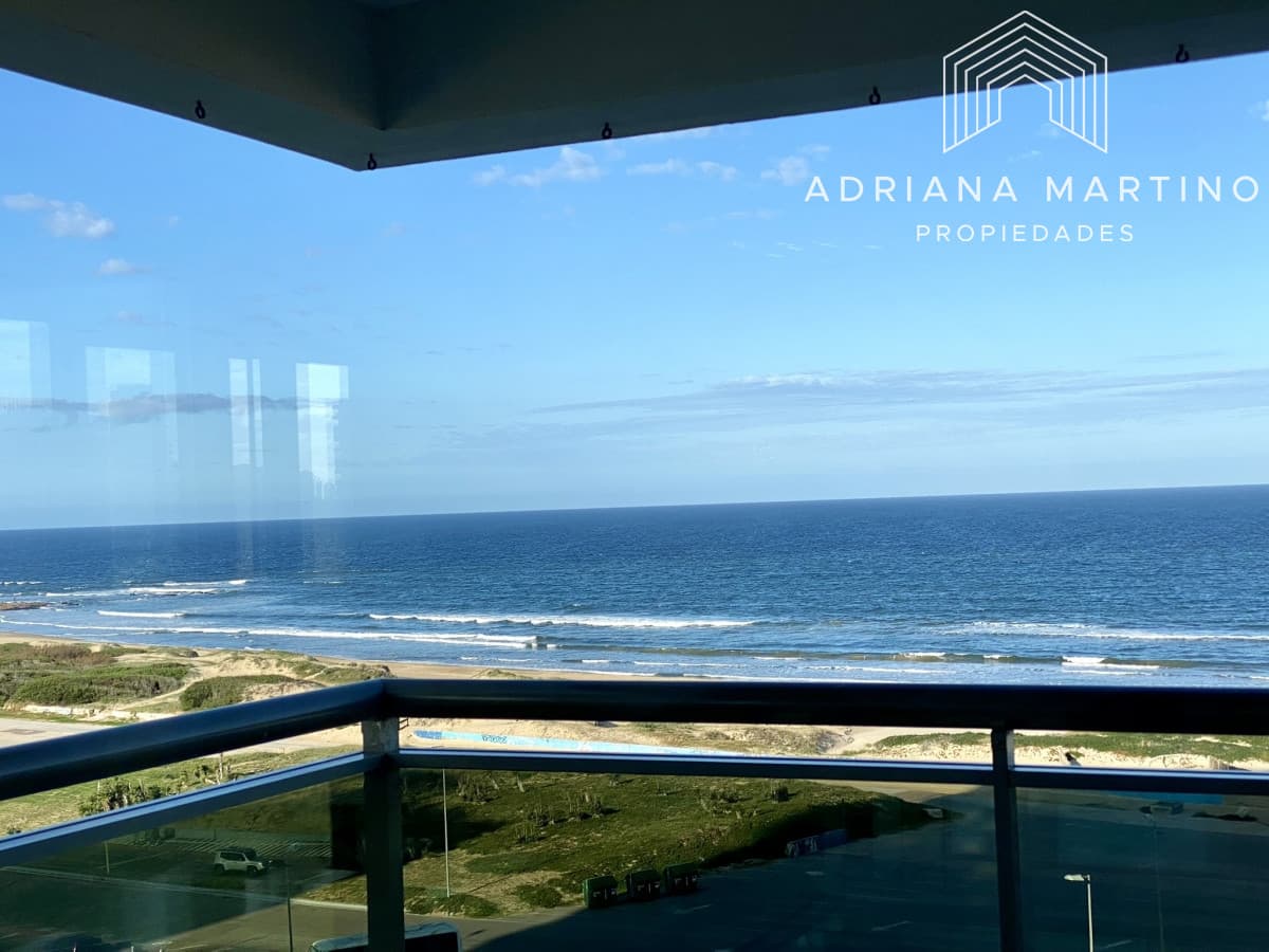 Apartamento de lujo en una excelente ubicacion de Punta del Este