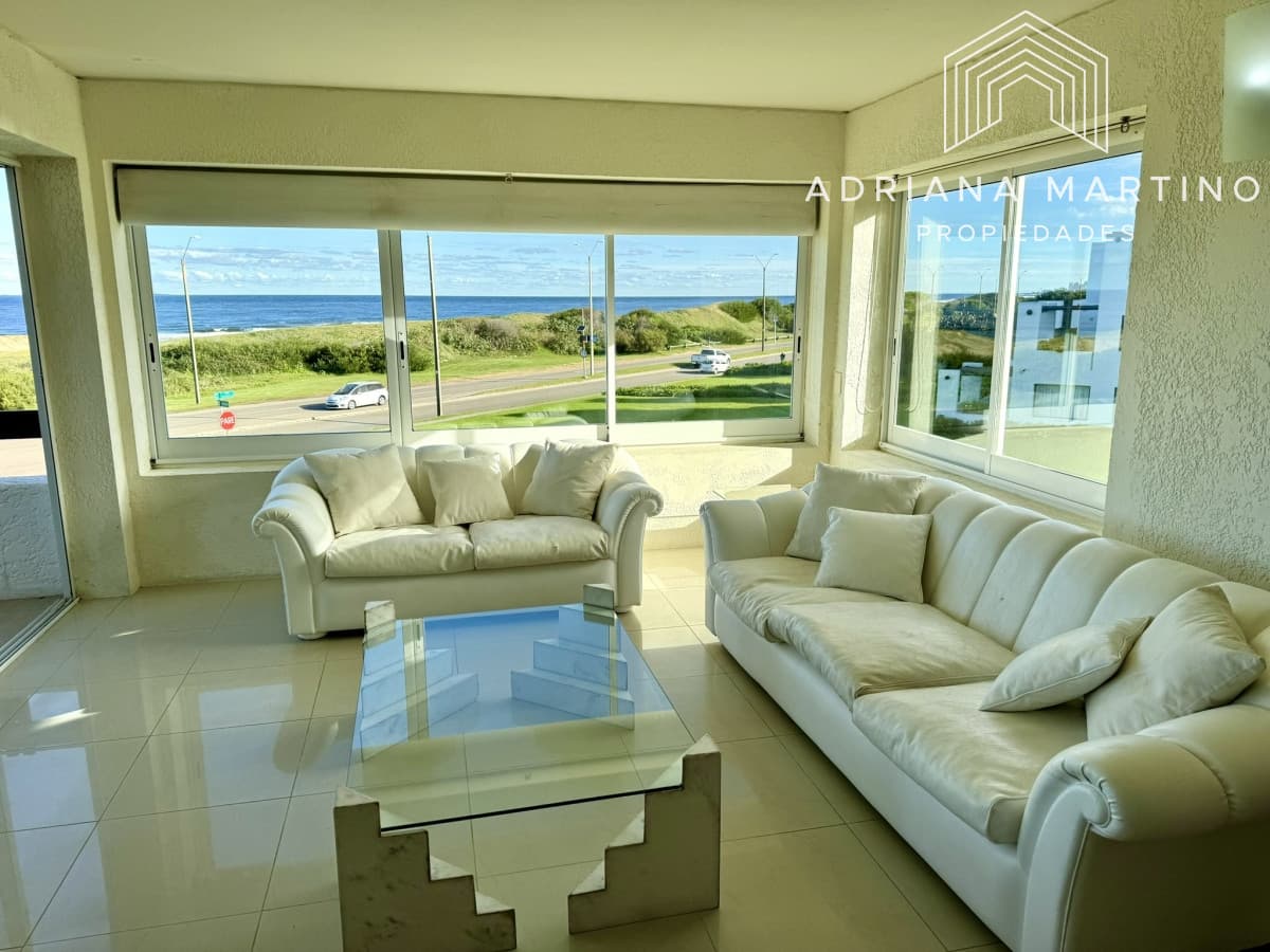 Excelente Apartamento frente al Mar en playa Brava
