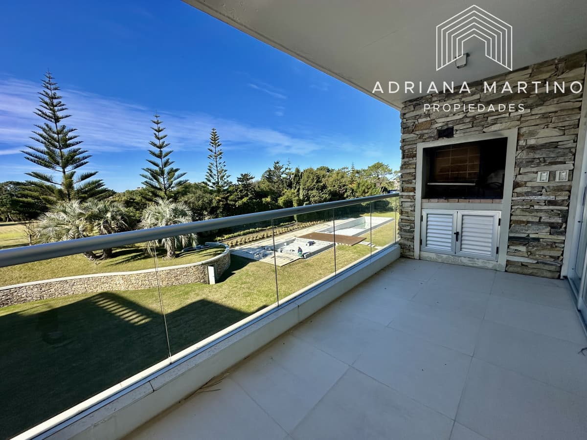 Excelente apartamento en venta playa brava