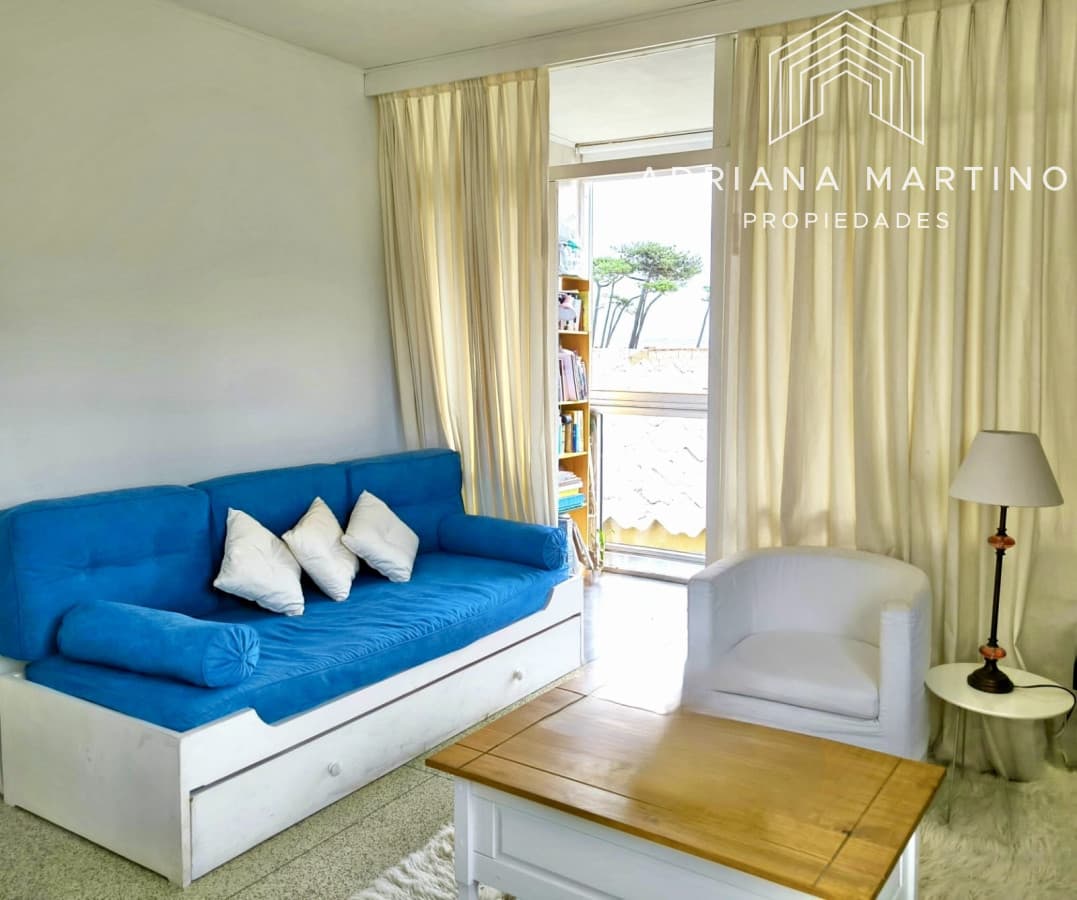 Excelente apartamento en primera línea de playa mansa