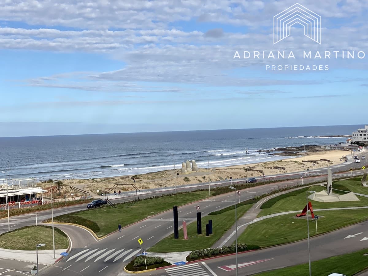 Excelente apartamento de lujo en una zona referencial de Punta del Este