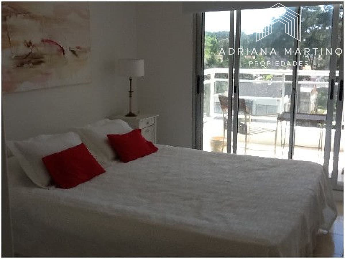 Cómodo apartamento en Av Roosevelt