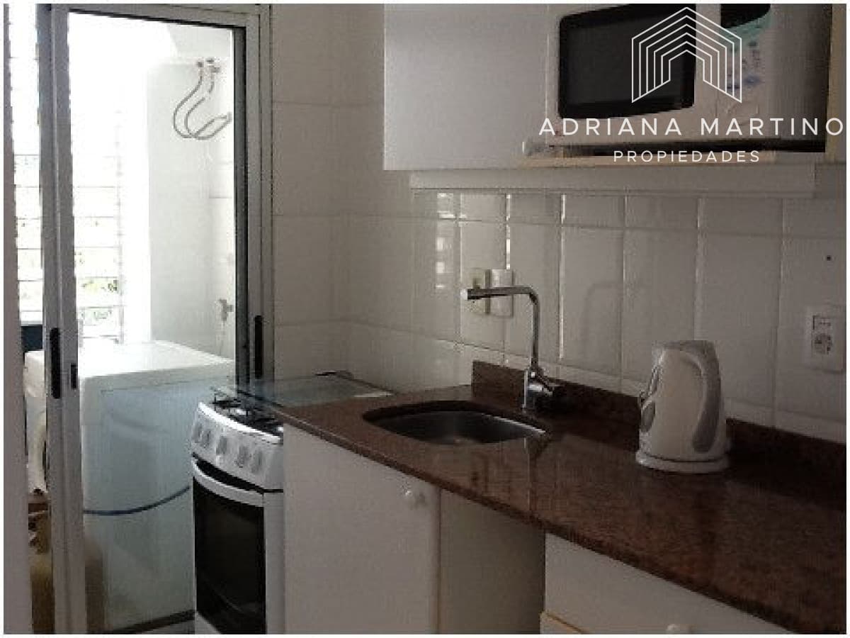 Cómodo apartamento en Av Roosevelt