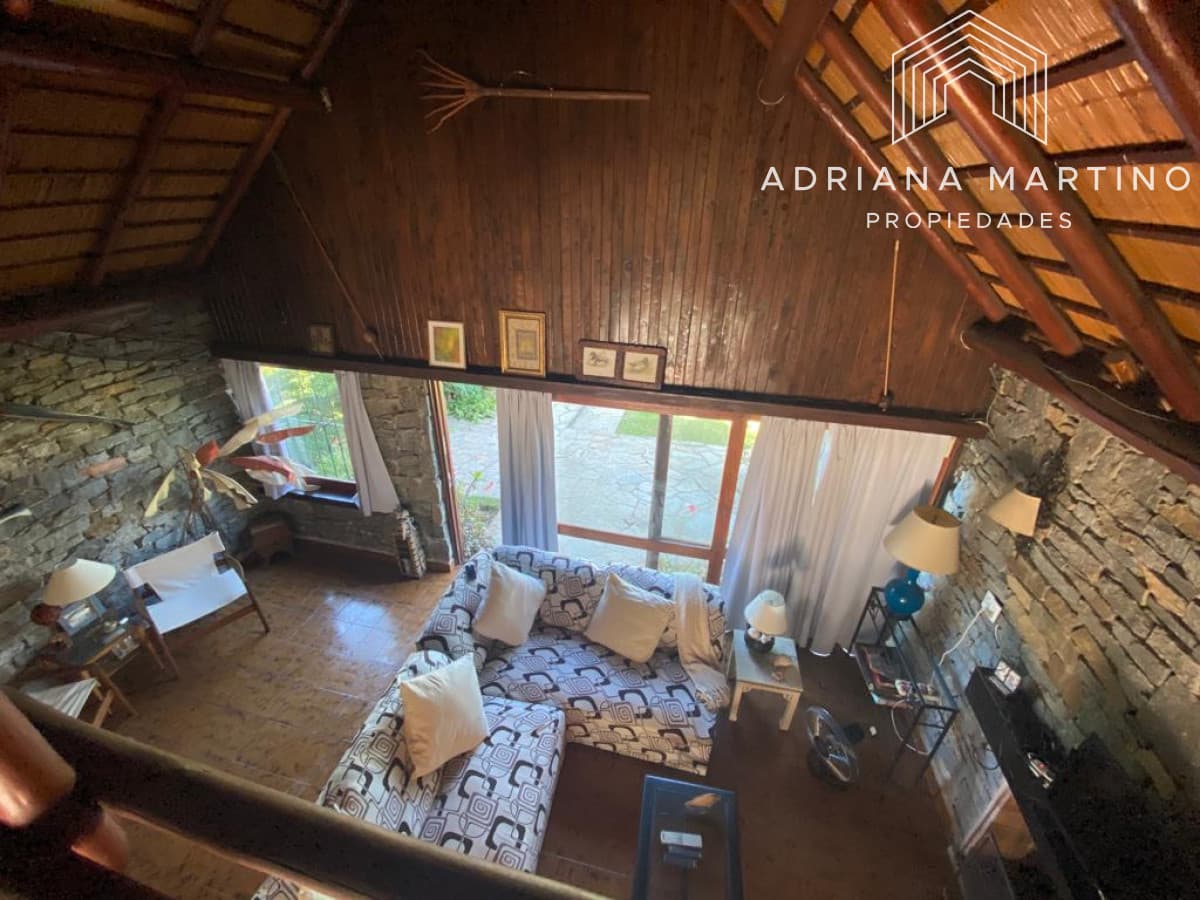 Casa en Pinares 3 dormitorios con piscina y parrillero, ideal para tus vacaciones!