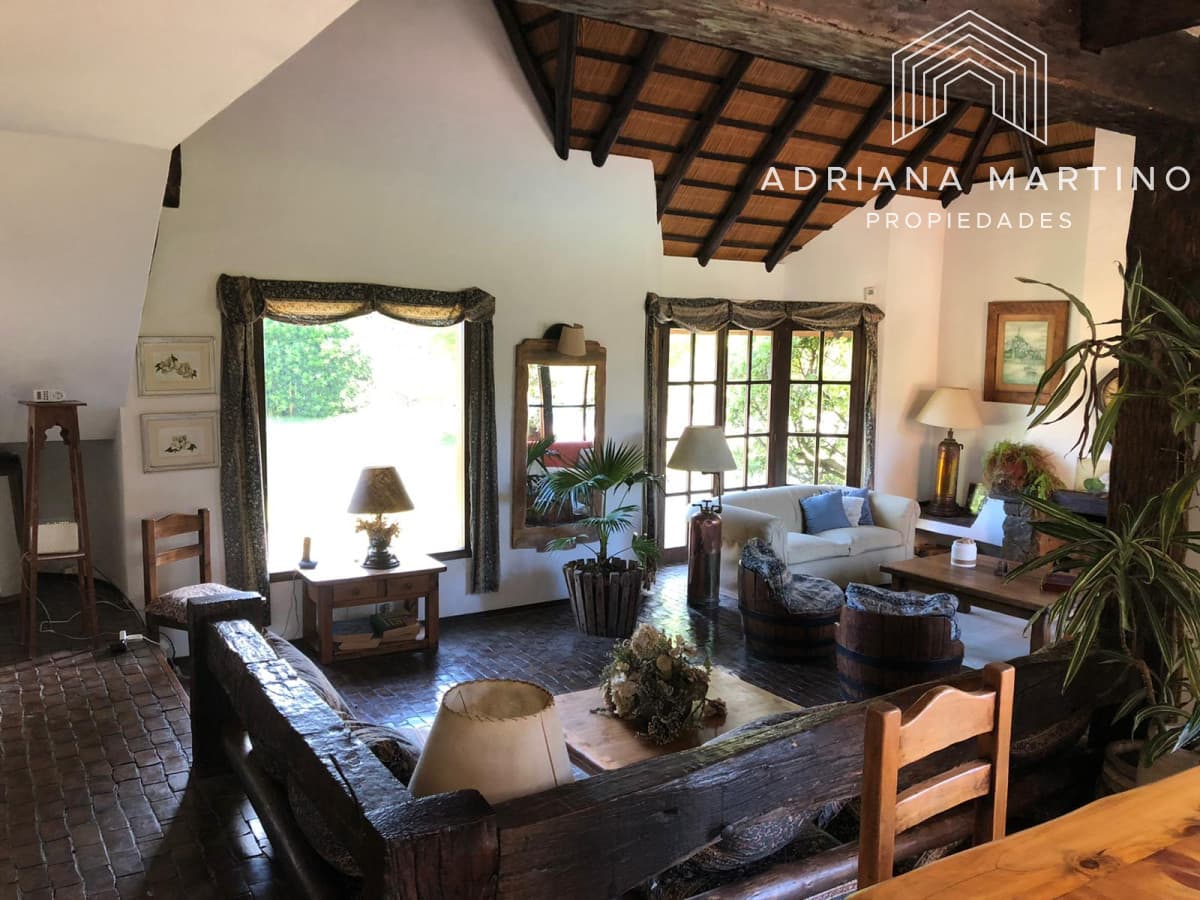 Hermosa casa en rincón del indio
