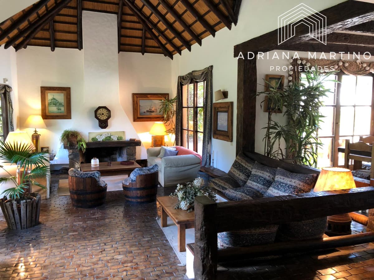 Hermosa casa en rincón del indio