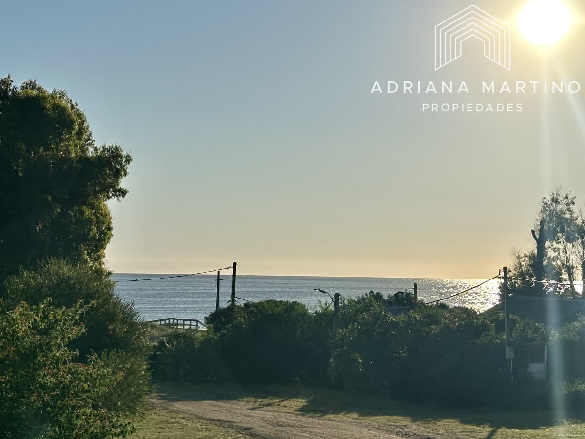 Excelente casa en venta en Playa Verde, a pasos del mar