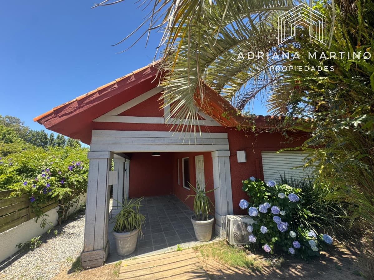 Oportunidad! Hermosa casa en La barra