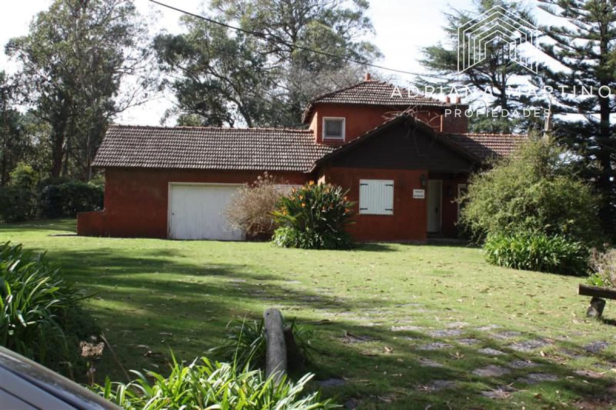 Casa Rincón del Indio 3 dorm servicio garage
