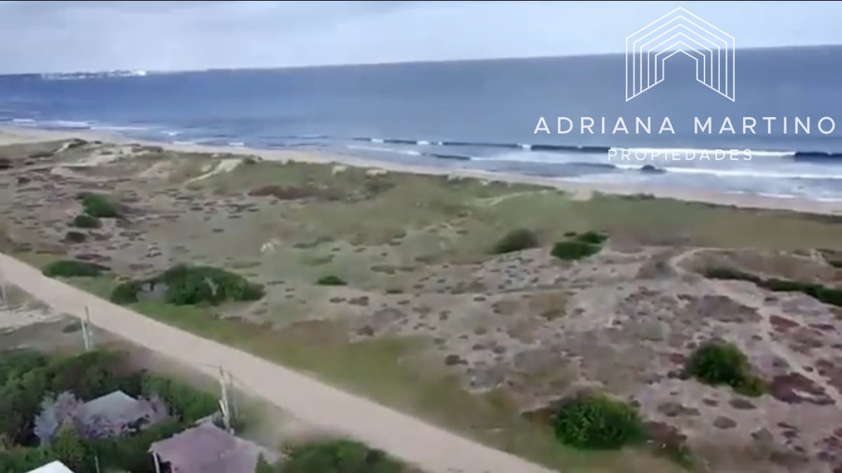 Terreno Único Frente al Mar – Ubicación Inmejorable