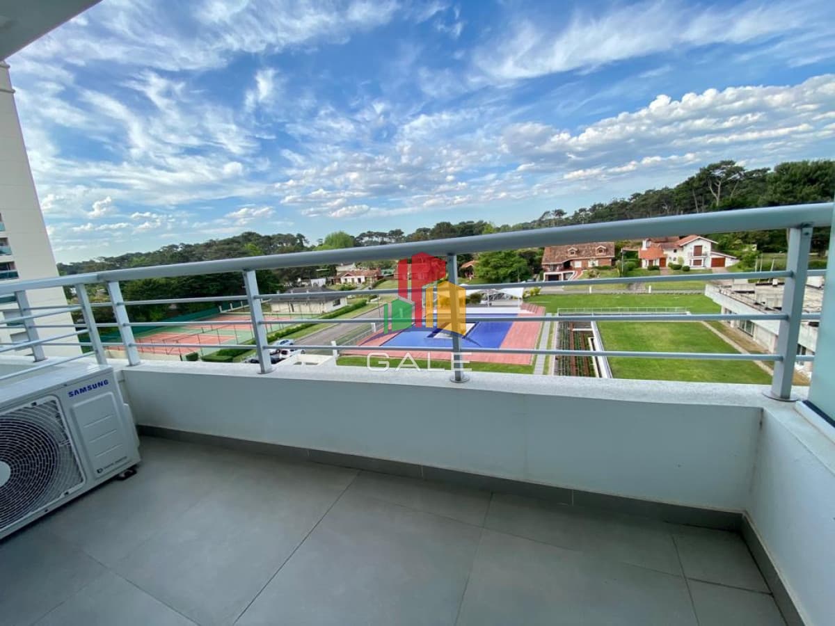 Ambientes luminosos, finas terminaciones y servicios fantasticos!  -