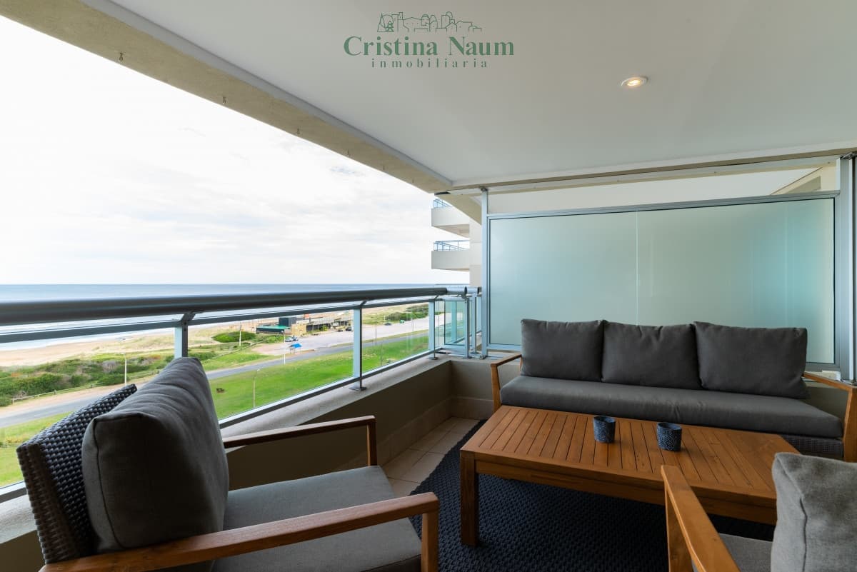 Hermoso Apartamento en alquiler frente al mar.
