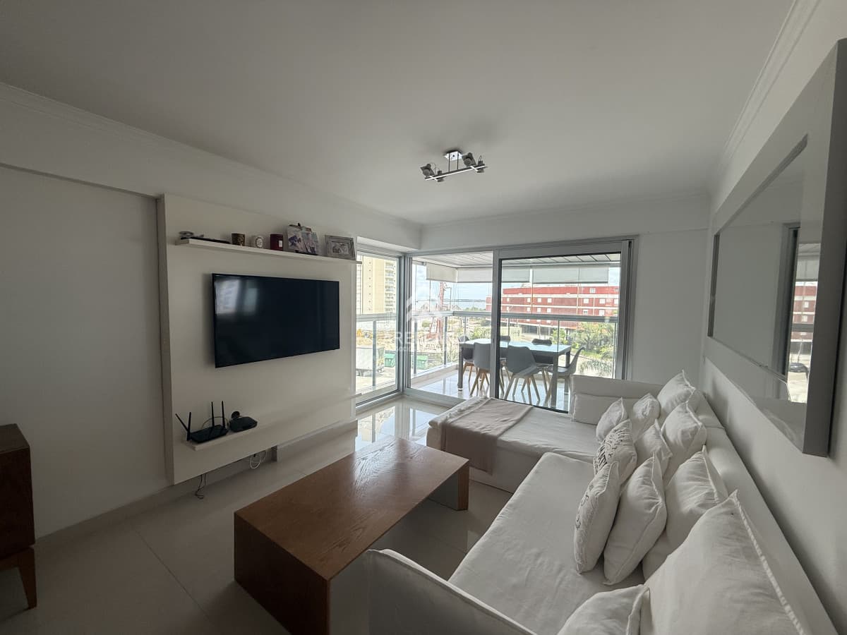 Apartamento ID.5660 - Venta apartamento 2 dormitorios en Playa Mansa