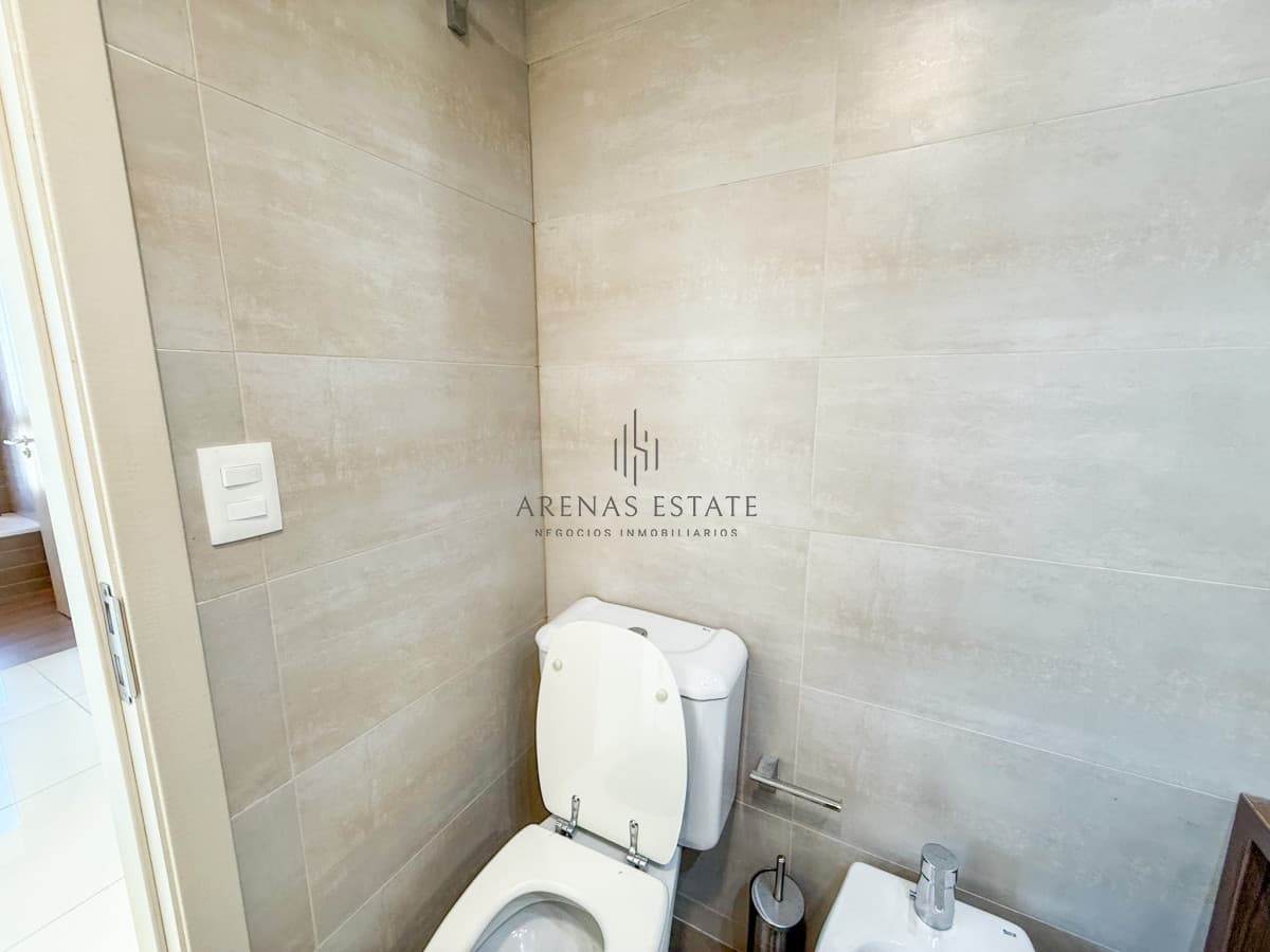 Agradable vista alquiler anual apartamento