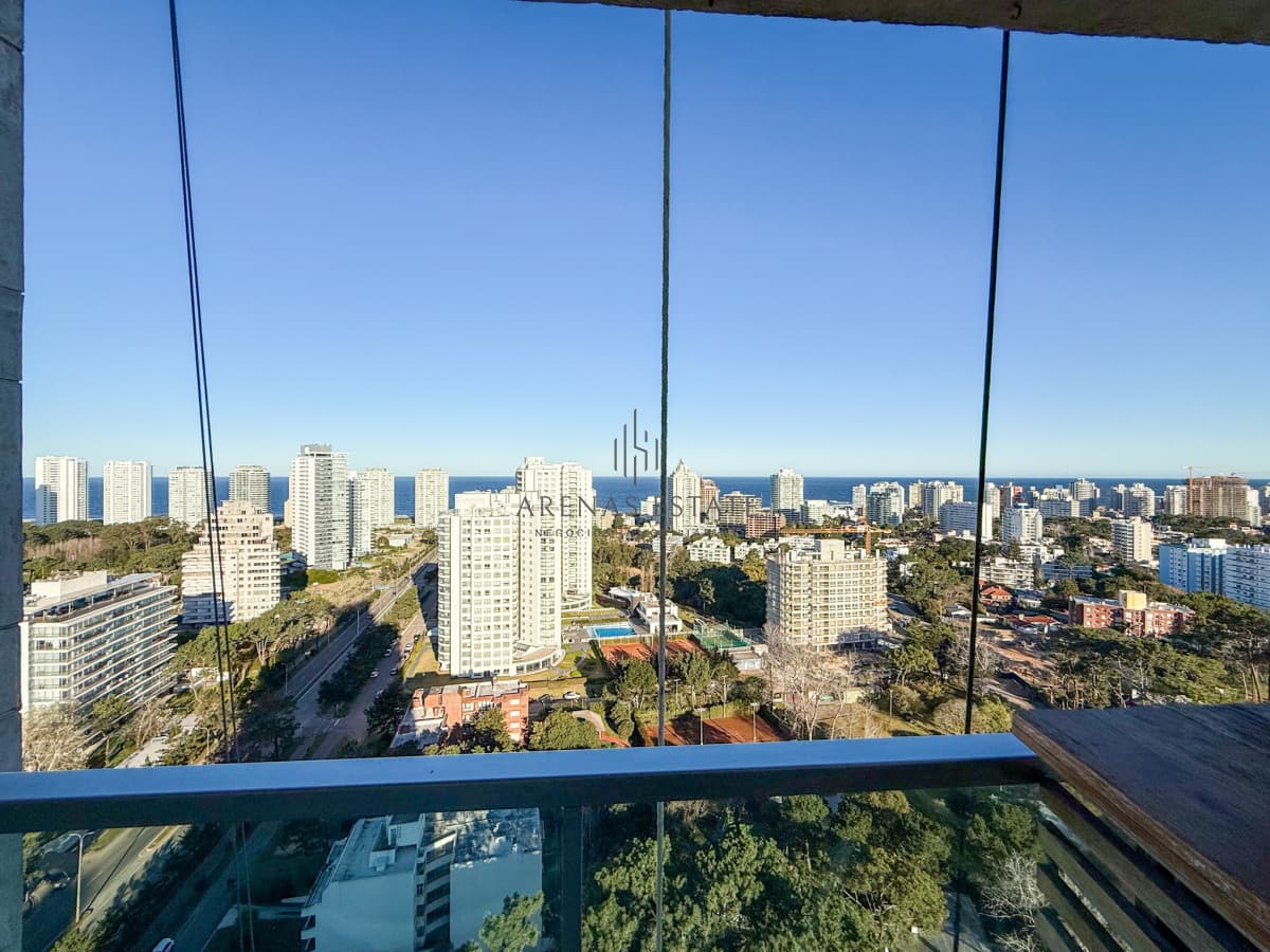 Agradable vista alquiler anual apartamento