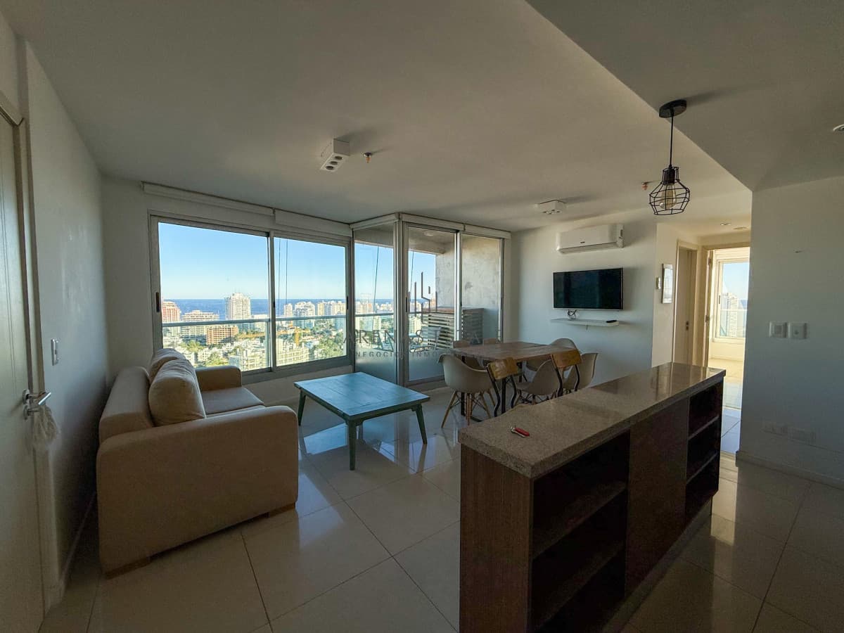 Agradable vista alquiler anual apartamento