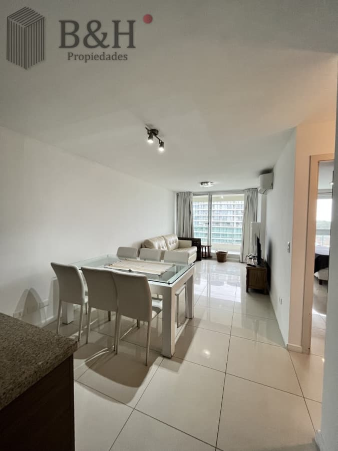 Alquiler anual apartamento de 1 dormitorio en Roosevelt