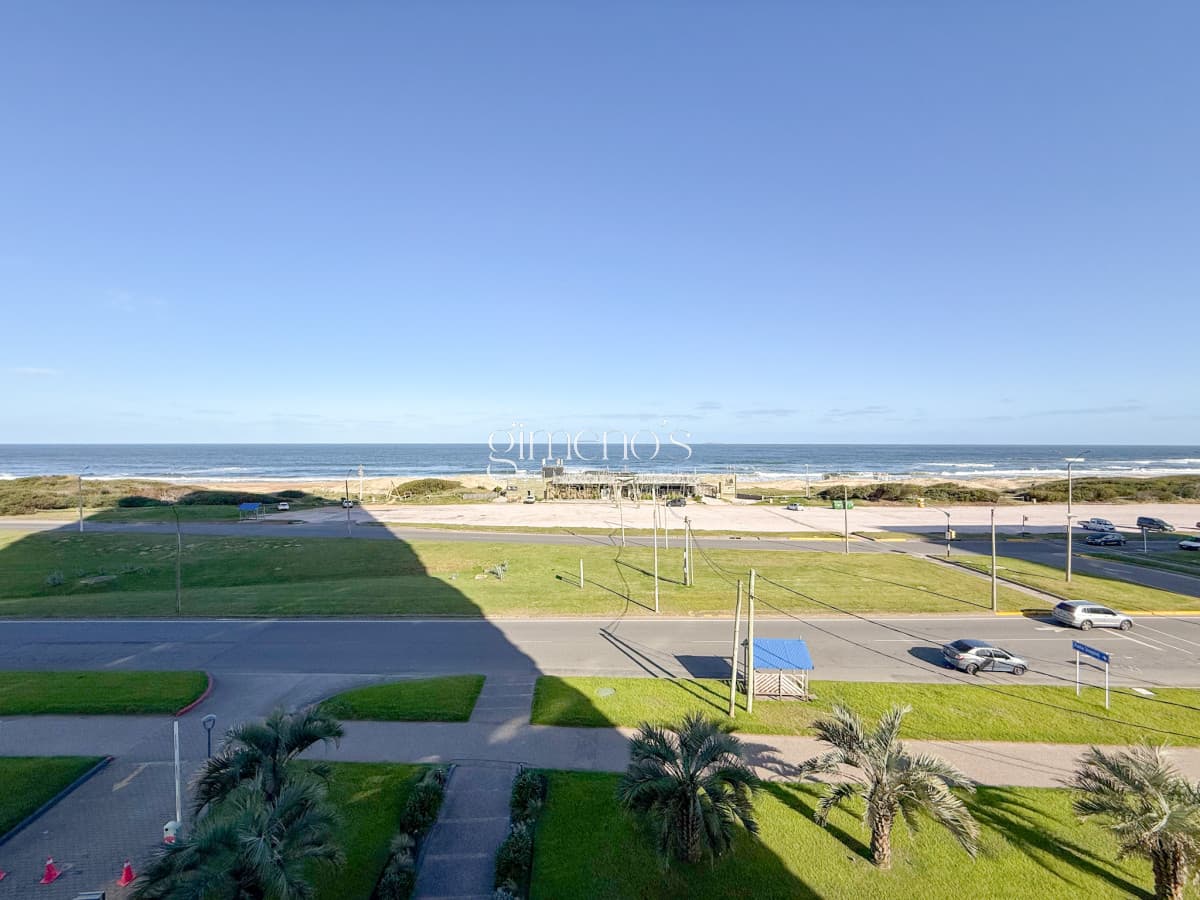 Venta de Apartamento en primera linea Playa Brava - Punta del Este - Le Parc