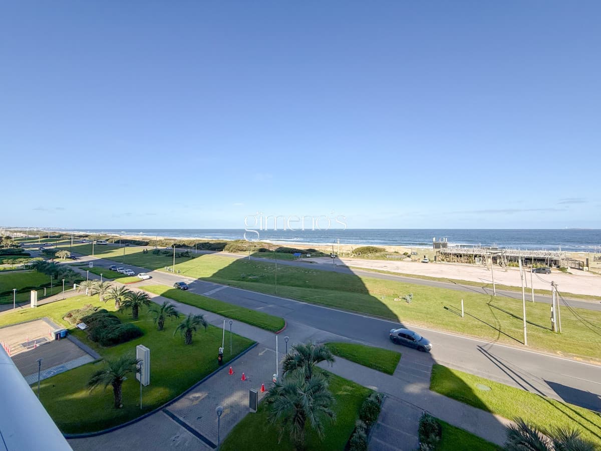 Venta de Apartamento en primera linea Playa Brava - Punta del Este - Le Parc