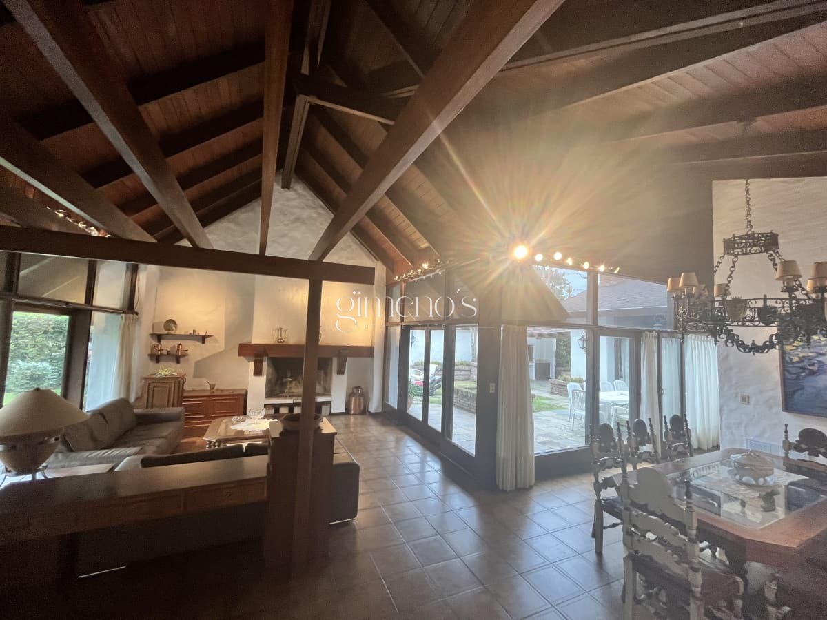 Casa en Punta del Este, Mansa