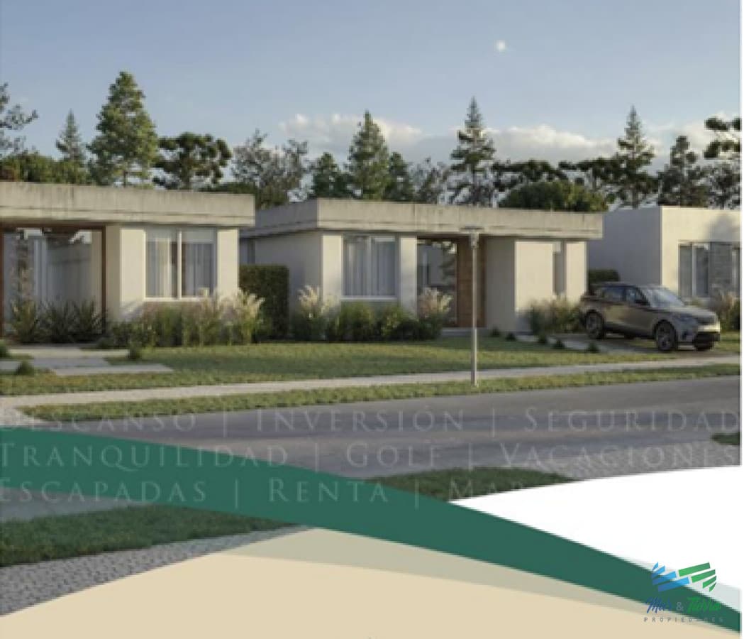 En venta casa 2 dormitorios en Club del Lago, Punta del Este.